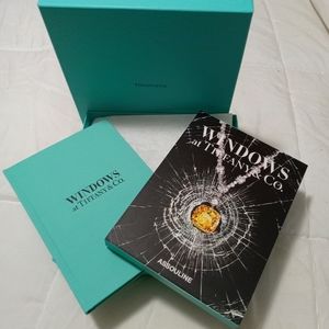 TIFFANY & CO. Book in Box